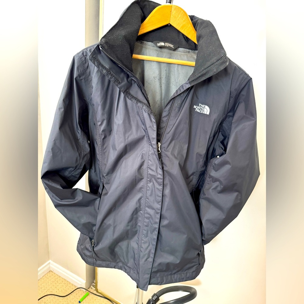 The North Face Raincoat - Size large